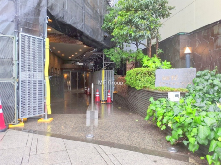 �G���g�����X -