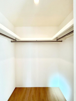 ���[ �����Ղ�̎��[�X�y�[�X�ŉ��K�ɕ�点���� 