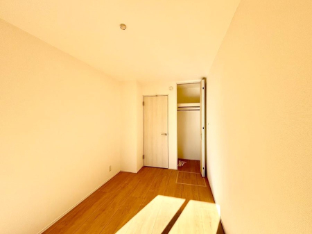 �q������ �q�������ɂ��������߂Ȏ��[�X�y�[�X�����Ղ�̋���