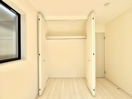 ���[ �����Ղ�̎��[�X�y�[�X�ŉ��K�ɕ�点���� 