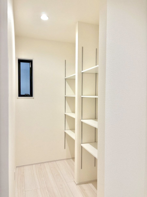 ���̑����� �������X���[�Y�Ȕ[��