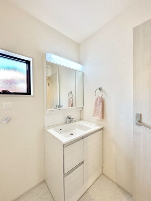 ���ʑ�E���ʏ� ���邢���ʏ��͖����̐g�x�x���y�����ł����Ⴂ�����ł��B