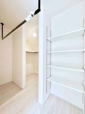 ���̑� �ߗނ��n���K�[�Ɋ|�����܂܎��[�ł���WIC�B�ߗނ̐������ڂ����₷���ĕ֗��ł��I