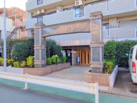 �G���g�����X -