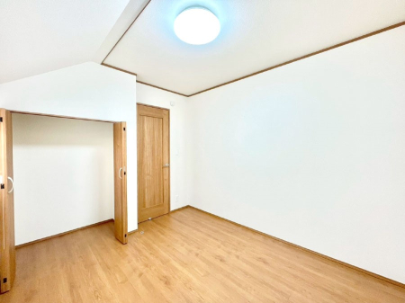 �q������ �q�������ɂ��������߂Ȏ��[�X�y�[�X�����Ղ�̋���