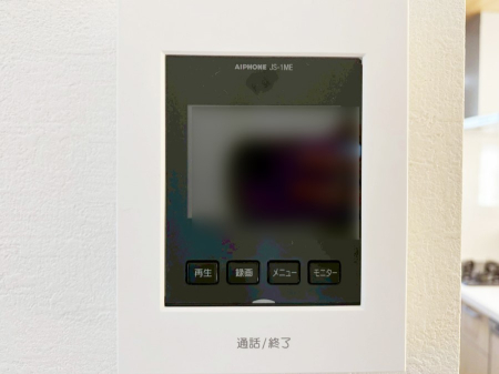 ���̑����� TV���j�^�[�t�C���^�[�t�H�����t���Ă��ăZ�L�����e�B�[��