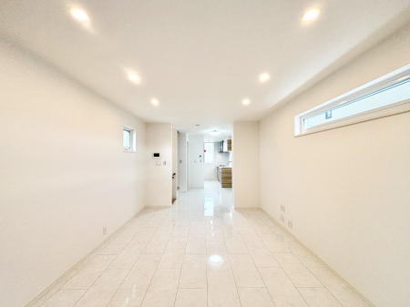 ���r���O �Z�ޕ��̌��������o�����A�C���e���A���l����̂��y���݂ȃ��r���O�ł��I 