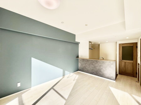 ���r���O ���Ƒ��̓��₩�Șb�����ŕ�܂�閾�邢���r���O 