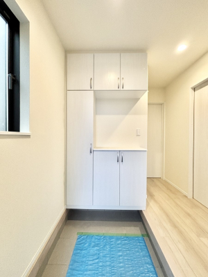 ���� ���ʔ��͂��Ƒ��̎ʐ^��G�߂̃C���e���A�ŏ���I�Ƃ��ĉ��o�ł��܂�