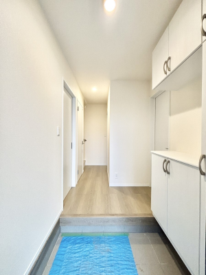 ���� ���ʔ��͂��Ƒ��̎ʐ^��G�߂̃C���e���A�ŏ���I�Ƃ��ĉ��o�ł��܂�