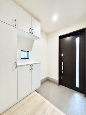 ���� ����I�𗘗p���āA���z�������������q�l�������ĂȂ��ł��܂��B