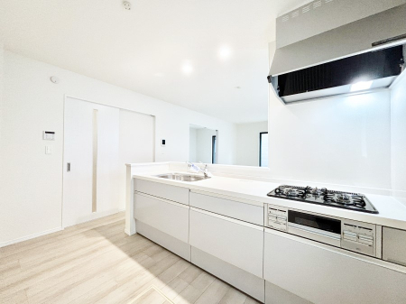 �L�b�`�� �������������I�ɁA�y�����I�V�X�e���L�b�`��  