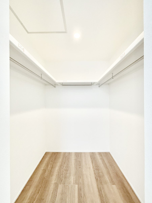 ���̑� �G�ߕ��̈ߗނ��X�b�L�����[�ł���E�H�[�N�C���N���[�[�b�g