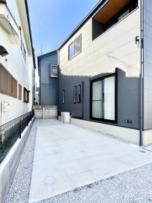  �����Ɍ������Ȃ����ԃX�y�[�X�B