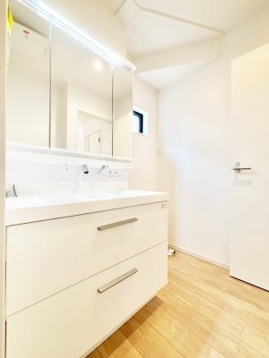 ���̑� ��Ƃ�̐��ʃX�y�[�X�Œ��̐g�x�x�����N���N