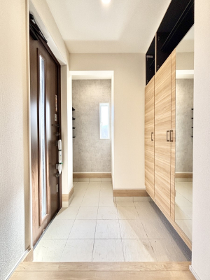 ���� �V���[�Y�C���N���[�N�t���̌��ցB�Ƒ��S���̌C��J��Ȃǂ���������[�ł��܂��B