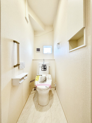 �g�C�� �g�C����1�K��2�K���ꂼ��ɔz�u����Ă��ĂƂĂ��֗��ł��B 