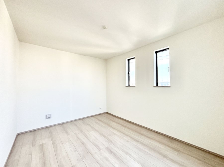 �q������ ������̂₳���������S�n�悢�v���C�x�[�g���[��