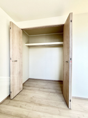 ���[ �����Ղ�̎��[�X�y�[�X�ŉ��K�ɕ�点���� 