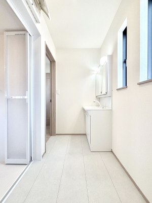 ���ʑ�E���ʏ� ���邢���ʏ��͖����̐g�x�x���y�����ł����Ⴂ�����ł��B