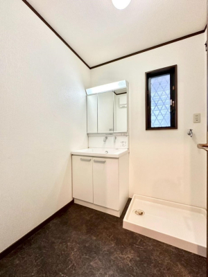 ʑEʏ Ă̂ŎC̑ꏊłCłKłB̐gxxCǂs܂ˁB