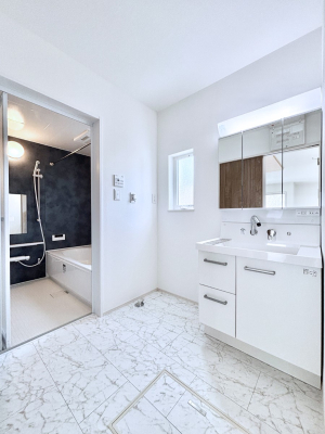 ���̑� �L�X�Ƃ�Ƃ�̂��郉���h���[�X�y�[�X�B  