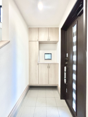 ���̑����� �����Ղ���[�ł���V���[�Y�{�b�N�X�ŉƑ��S���̌C���A���ւ�������B  