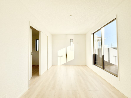 �Q�� ���邢�o���R�j�[�T�C�h�ɗm����ݒu�B�ڊo�߂̗ǂ��Q���ɁB 