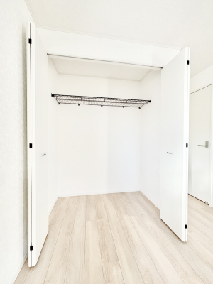 ���[ �����Ղ�̎��[�X�y�[�X�ŉ��K�ɕ�点���� 