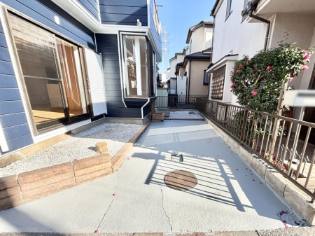  �����Ɍ������Ȃ����ԃX�y�[�X�B