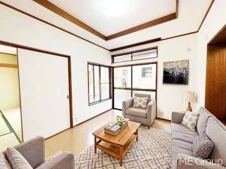 rO ͋Ĉkcj͉Ƒ݂Ȃ̉KԁƋCGł