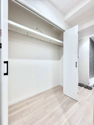 ���̑����� �L�����[�B�|�������G�߂̏��������[���邱�Ƃ��ł��܂��B