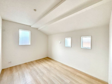 �q������ �Q�ʍ̌��Ŗ��邳�����ʂ��ǍD�I