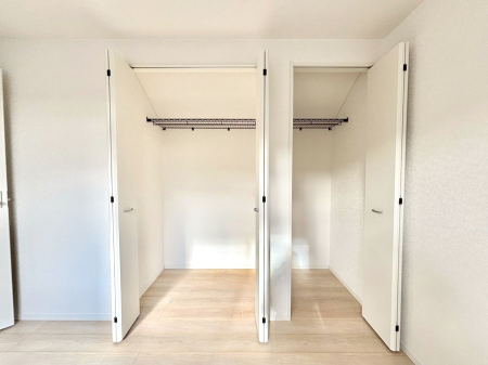 ���[ �����Ղ�̎��[�X�y�[�X�ŉ��K�ɕ�点���� 