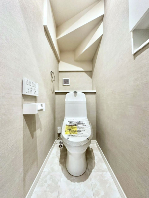 �g�C�� �g�C����1�K��2�K���ꂼ��ɔz�u����Ă��ĂƂĂ��֗��ł��B 