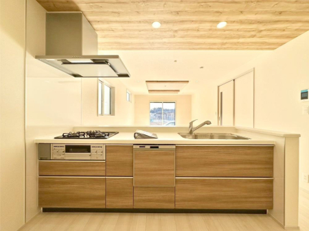 �L�b�`�� �������������I�ɁA�y�����I�V�X�e���L�b�`��  