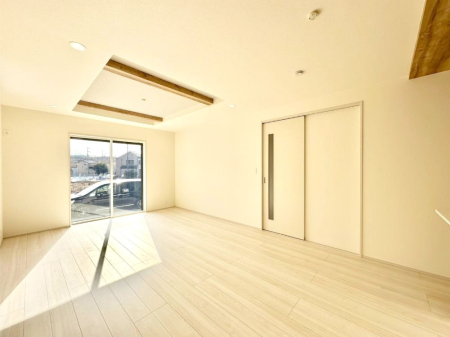 ���̑����� �傫�ȑ����炽���Ղ�̗z���ƕ����������郊�r���O  