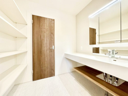 ���̑� ���I�t�������h���[�X�y�[�X