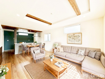 ���r���O �������������͋C�̂k�c�j�͉Ƒ��݂�Ȃ̉��K��ԁ��Ƌ��CG�ł�