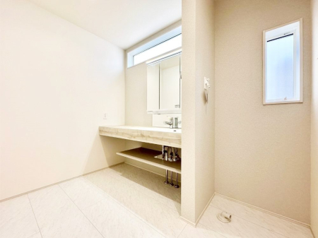 ���ʑ�E���ʏ� �@�\���ɗD�ꂽ���ʉ��ϑ�