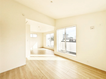 ���̑����� �o���R�j�[���J�������v���X���Ă����m��