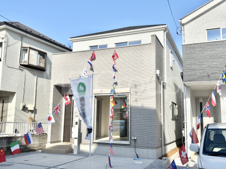 ���n�O�ώʐ^ �������ꂽ�O�ρA�㎿�ȏZ��Ԃ��L���鎺���͉i�����S���ĉ߂�����Z���ł��B 