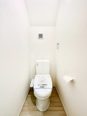 �g�C�� �g�C���͈��S�̂Q�ӏ��I���̃o�^�o�^������S�ł��B