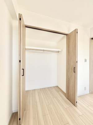 ���[ �m���N���[�[�b�g�B���s��������̂Ō���̈ߗނ�����������[�ł��܂��B�@