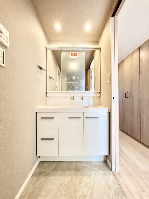 ���ʑ�E���ʏ� ���[�͂Ƌ@�\���ɗD�ꂽ���ʉ��ϑ�  �@