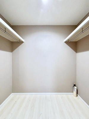 ���̑� �ߗނ��n���K�[�Ɋ|�����܂܎��[�ł���WIC�B�ߗނ̐������ڂ����₷���ĕ֗��ł��I