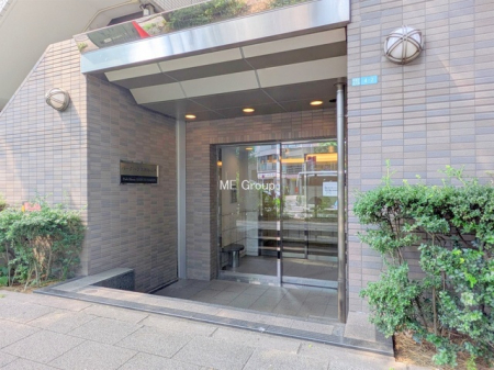 �G���g�����X -