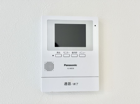 ���̑����� TV���j�^�[�t�C���^�[�t�H�����t���Ă��ăZ�L�����e�B�[��  