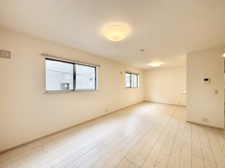 ���̑����� �Ƒ������R�ƏW�܂�e���̃X�y�[�X�ɂȂ肻��