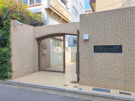 �G���g�����X -